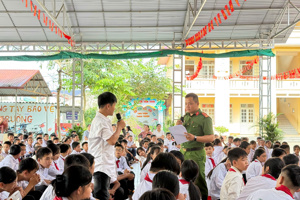 TUYÊN TRUYỀN GIÁO DỤC PHÁP LUẬT – CÙNG HỌC SINH AN TOÀN MỖI NGÀY